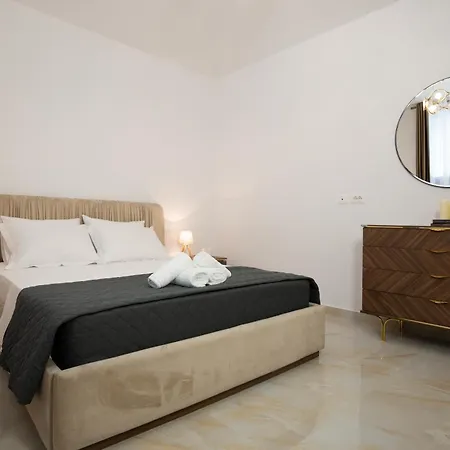 Oasis White Terra